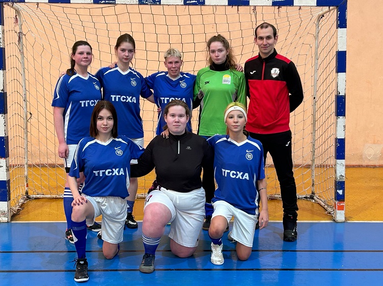 Студентки ТГСХА посоревновались в Чемпионате Тверской области по мини-футболу